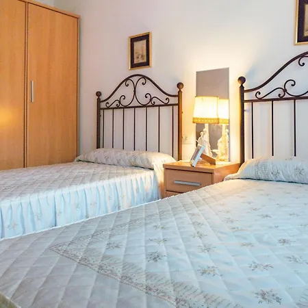 Velazquez By Interhome Апартаменты